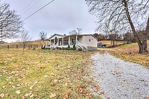 Lovely Sadieville Retreat w/ Deck & Grill!