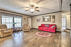 Lovely Sadieville Retreat w/ Deck & Grill!