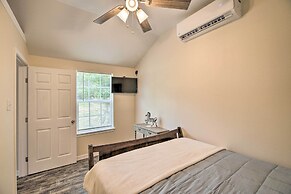 Lakefront Cabin w/ Access to 2 Paddleboats!