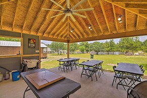Lakefront Cabin w/ Access to 2 Paddleboats!