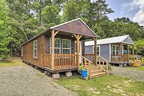 Lakefront Cabin w/ Access to 2 Paddleboats!