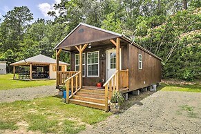 Lakefront Cabin w/ Access to 2 Paddleboats!