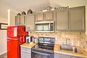 Lakefront Cabin w/ Access to 2 Paddleboats!