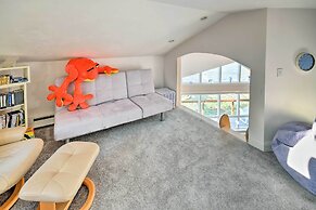 Luxurious Oceanfront Flanders Bay Home w/ Kayaks!