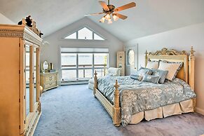 Luxurious Oceanfront Flanders Bay Home w/ Kayaks!