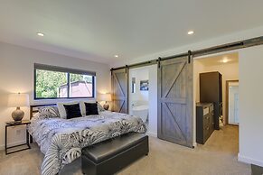 Mt Hood Views: Modern Underwood Home w/ Deck!