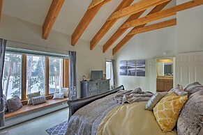 Luxurious Grand Lake Vacation Rental w/ Hot Tub!