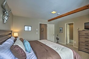 Luxurious Grand Lake Vacation Rental w/ Hot Tub!