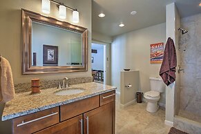 Luxurious Grand Lake Vacation Rental w/ Hot Tub!