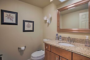 Luxurious Grand Lake Vacation Rental w/ Hot Tub!