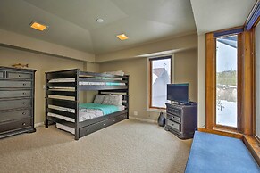 Luxurious Grand Lake Vacation Rental w/ Hot Tub!