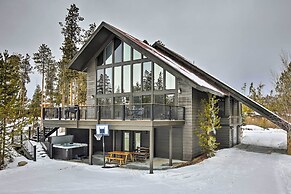 Luxurious Grand Lake Vacation Rental w/ Hot Tub!