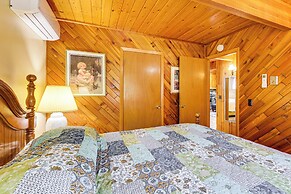 Modern Black Hills Cabin w/ Loft & Wraparound Deck