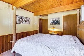 Modern Black Hills Cabin w/ Loft & Wraparound Deck