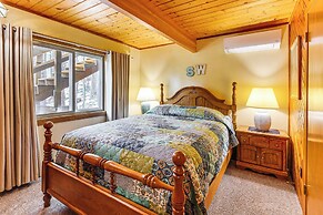 Modern Black Hills Cabin w/ Loft & Wraparound Deck