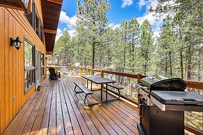 Modern Black Hills Cabin w/ Loft & Wraparound Deck