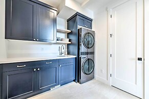 Mountain-view Townhome Near Powder Mountain!