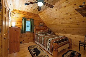 Outlaw Mountain Lodge: Fire Pit & Panoramic Views!