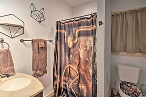 Outlaw Mountain Lodge: Fire Pit & Panoramic Views!