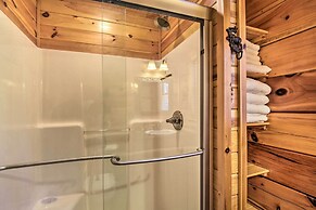 Outlaw Mountain Lodge: Fire Pit & Panoramic Views!