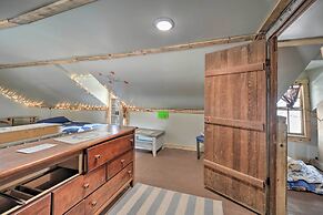 Pet-friendly Harper Farmhouse w/ Large Deck!