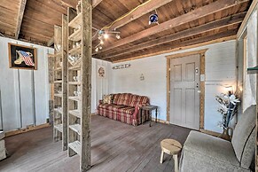 Pet-friendly Harper Farmhouse w/ Large Deck!