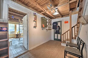 Pet-friendly Harper Farmhouse w/ Large Deck!