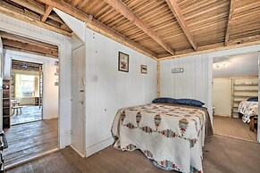 Pet-friendly Harper Farmhouse w/ Large Deck!