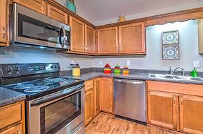 Pet-friendly Brownsville Retreat w/ Porch!