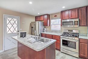 Remodeled Harrison Retreat < 6 Mi to Town!