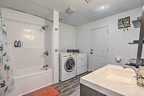 Relaxing Redmond Retreat: Golf, Hike & Ski!