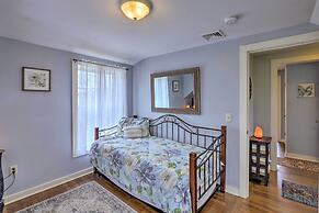 Remodeled Farmhouse in Waterford Near 2 Beaches!