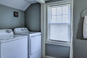 Remodeled Farmhouse in Waterford Near 2 Beaches!