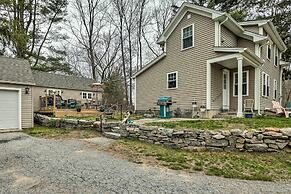 Remodeled Farmhouse in Waterford Near 2 Beaches!
