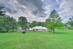 Quaint Zanesville Home w/ Game Room & Yard!