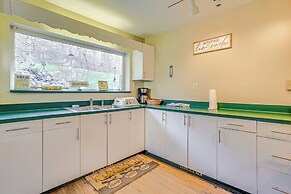 Quaint Zanesville Home w/ Game Room & Yard!