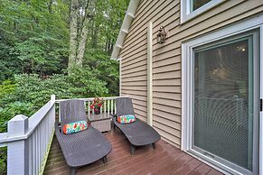 Quiet Studio Escape ~ 2 Mi to Blue Ridge Parkway!