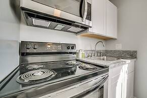 Renovated Hawthorne Apartment By Museums & Dining!