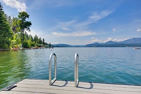 ~14 Mi to Schweitzer Mtn: Lakefront Home