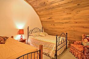 Rustic Taswell Cabin: Grill + Walk to Patoka Lake!