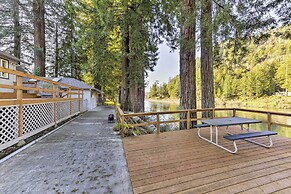 Riverfront Crescent City Home, 8 Mi to Beach!