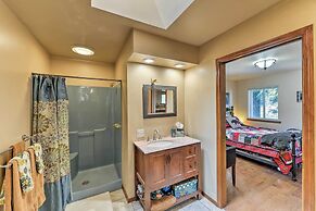 Riverfront Crescent City Home, 8 Mi to Beach!