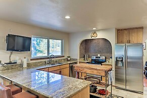 Riverfront Crescent City Home, 8 Mi to Beach!