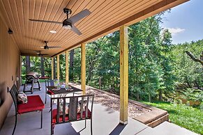 'riversong' Waterfront La Crosse Home w/ Dock