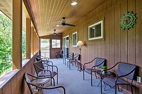 'riversong' Waterfront La Crosse Home w/ Dock