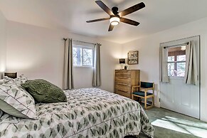 'riversong' Waterfront La Crosse Home w/ Dock