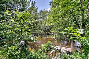 'riversong' Waterfront La Crosse Home w/ Dock