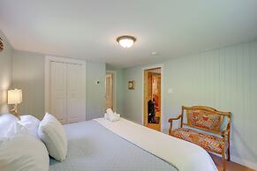 Secluded Marshall Cottage: Hot Tub + Mountain View