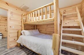 Scenic 'evan's Hideaway' Steps to Lake Huron!