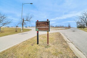 Scenic 'evan's Hideaway' Steps to Lake Huron!